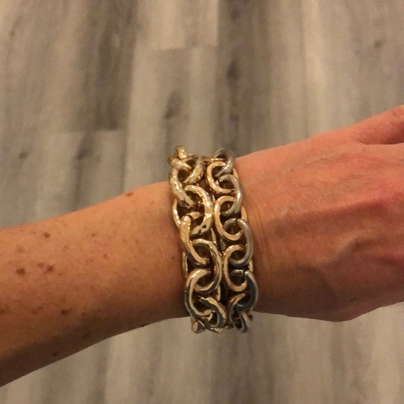 Jewelry - Gold link bracelets